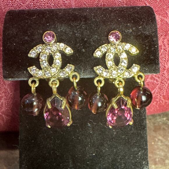 Chanel Vintage CC Rhinestone Crystal and Purple Gripoix Glass Clip On Earrings - Picture 1 of 9